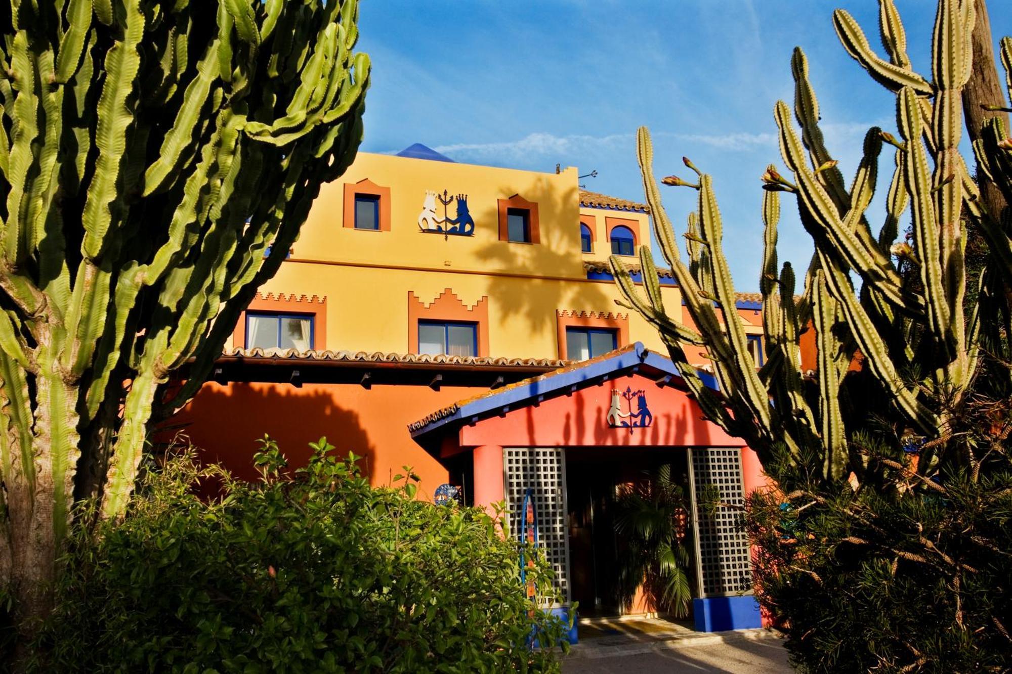 Hotel Dos Mares 3*